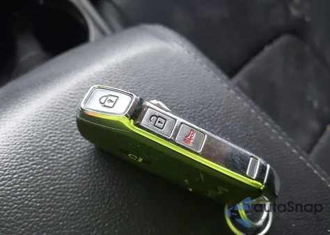 2023 Kia Sportage Hybrid Ex z USA, uszkodzony, nr VIN KNDPVCAG9P7067730